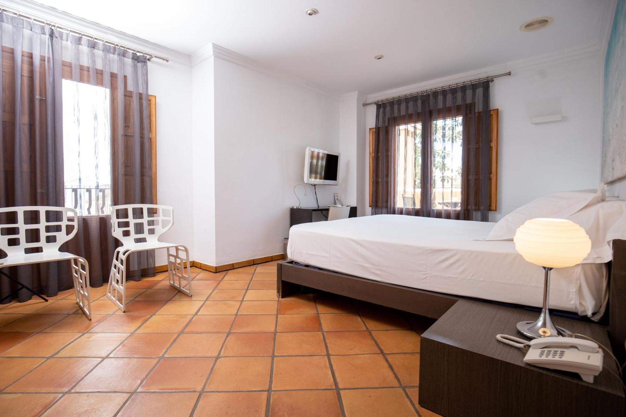 Hotel Nou Roma Денія Екстер'єр фото